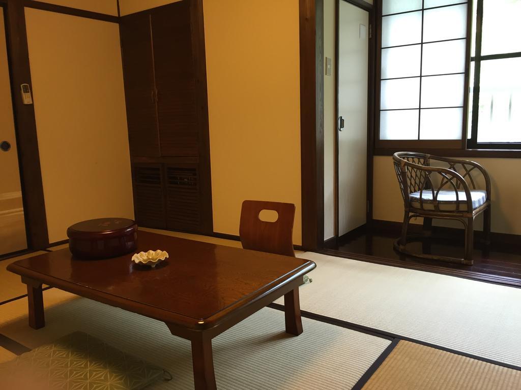 Seifusou Hotel Yufu Habitación foto